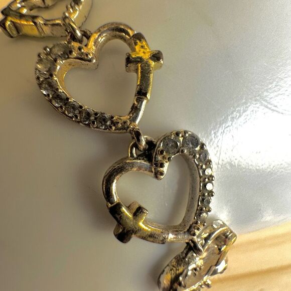 Rhinestone Heart  cross Link Bracelet - Picture 5 of 11